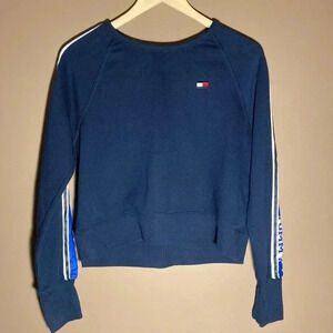 Tommy Hilfiger cropped navy  sweater